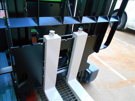 1.0t バッテリー車（立席式）