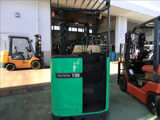 1.5t バッテリー車（立席式）