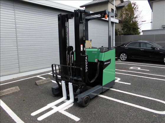 1.5t バッテリー車（立席式）