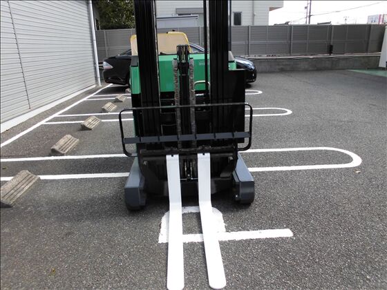 1.5t バッテリー車（立席式）