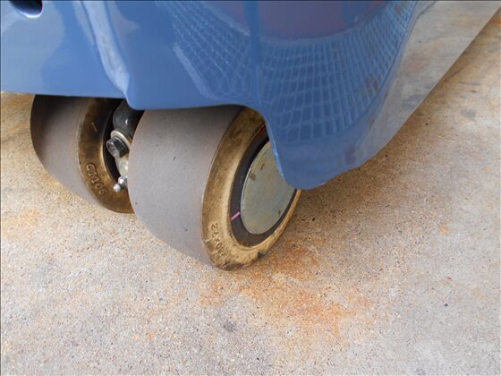 1.5t バッテリー車（立席式）