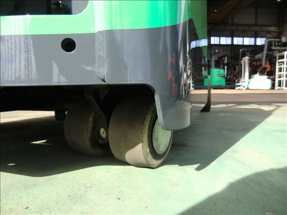 1.5t バッテリー車(立席式)