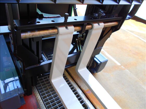 1.5t バッテリー車（立席式）