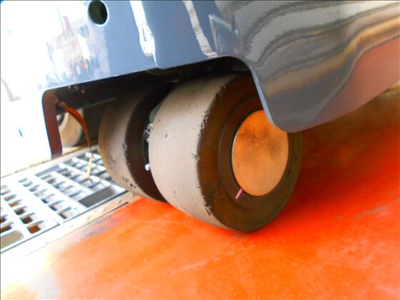 1.5t バッテリー車（立席式）