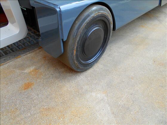 1.5t バッテリー車（立席式）