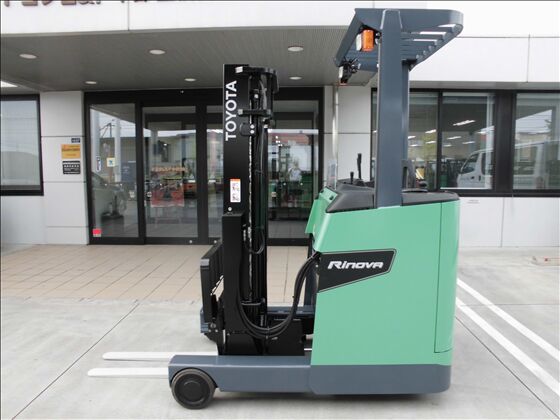 1.5t バッテリー車（立席式）