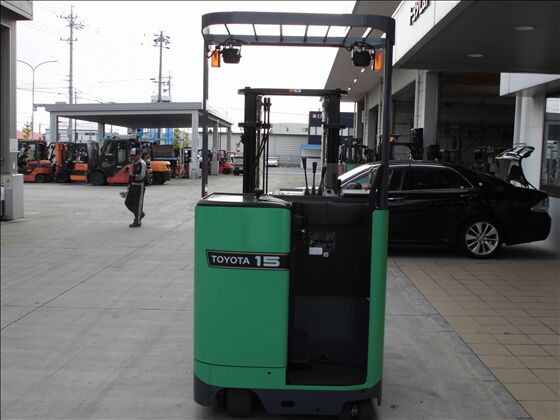 1.5t バッテリー車（立席式）