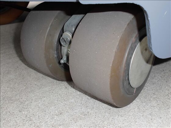 1.5t バッテリー車（立席式）