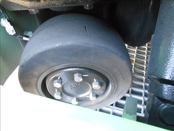1.5t バッテリー車（立席式）