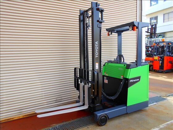 1.5t バッテリー車（立席式）