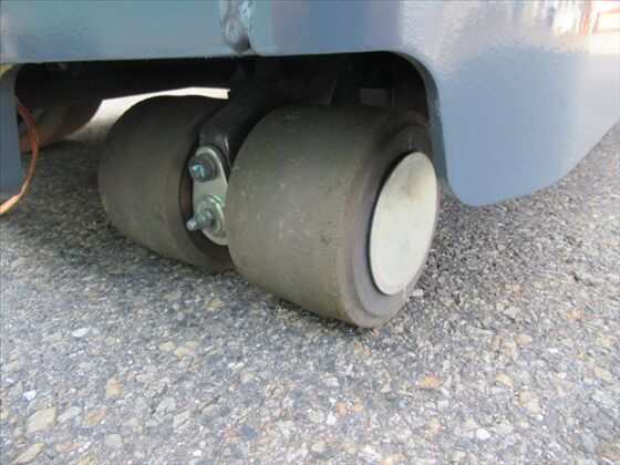 1.5t バッテリー車（立席式）