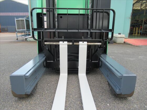 1.5t バッテリー車（立席式）