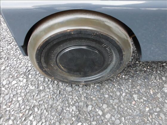 1.5t バッテリー車（立席式）