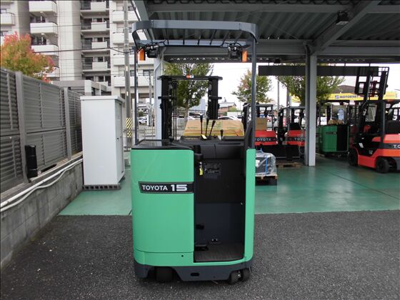 1.5t バッテリー車（立席式）