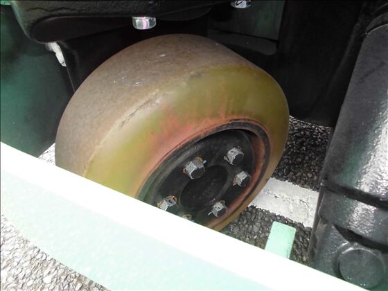 1.3t バッテリー車（立席式）