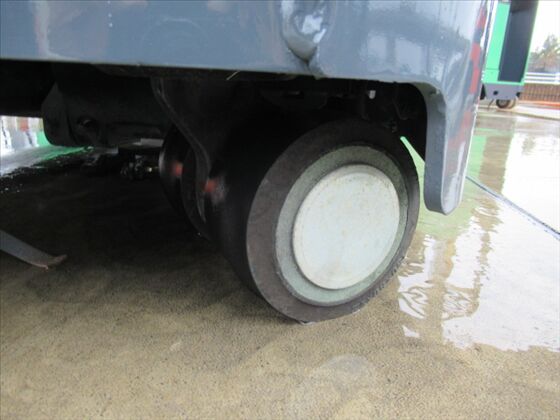 1.3t バッテリー車（立席式）