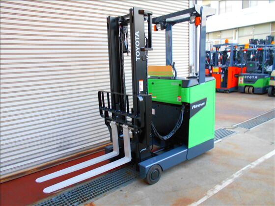 1.3t バッテリー車（立席式）