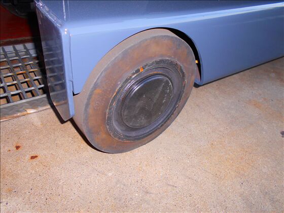 1.3t バッテリー車（立席式）