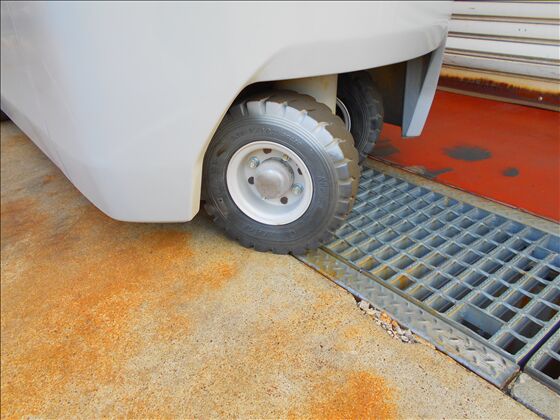 0.7t バッテリー車（座席式）